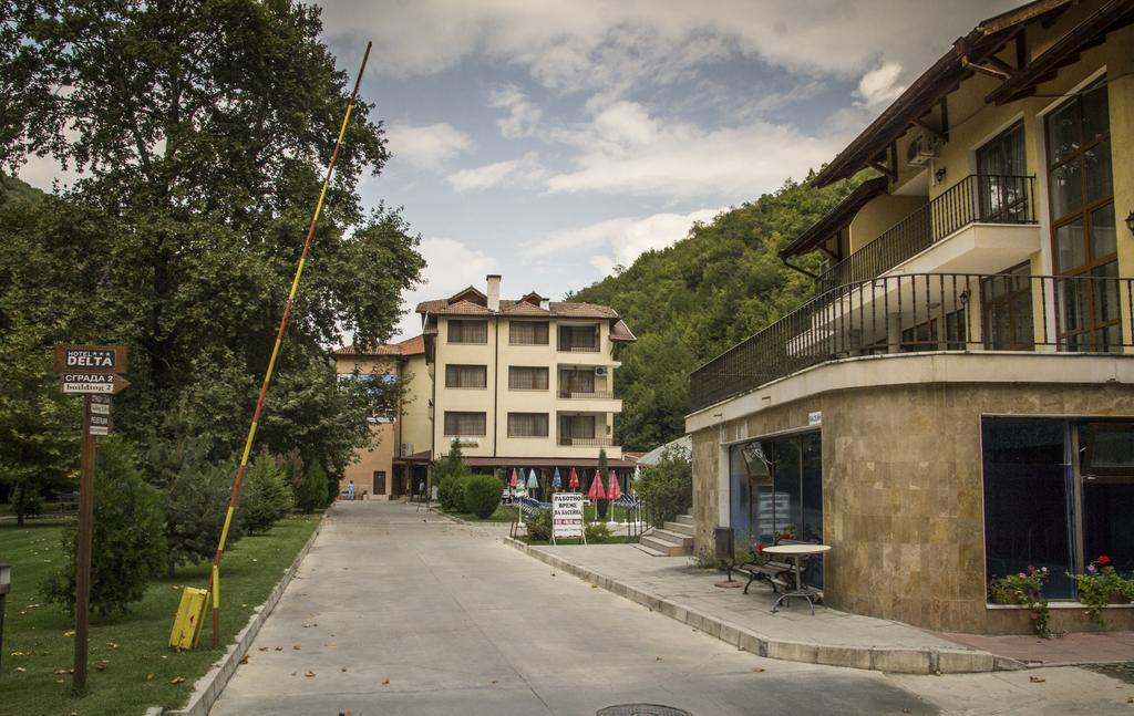 Family Hotel Delta أوجنيانوفو المظهر الخارجي الصورة